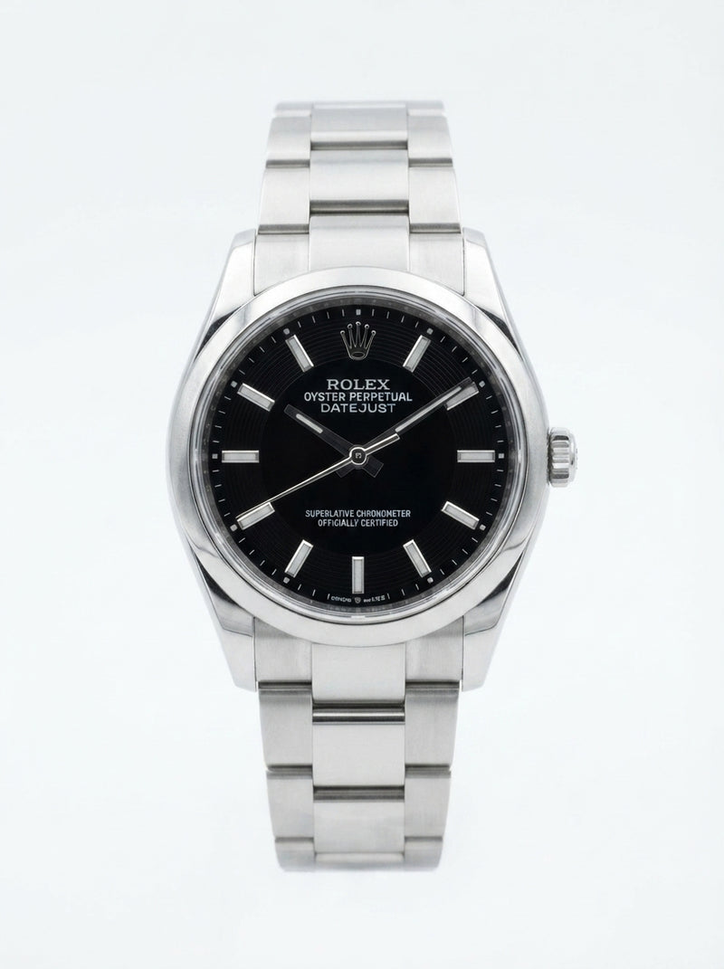 Classic Silver Stainless Steel Men's Watch with Textured Black Dial – Executive Wristwatch